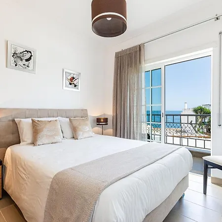 Rossio Sea View By Alzira Apartment *