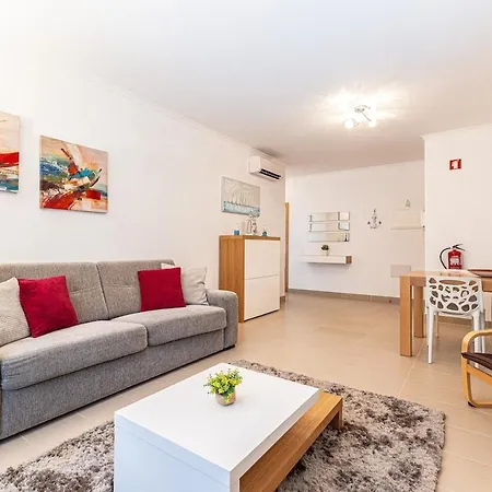 Rossio Sea View By Alzira Apartment *