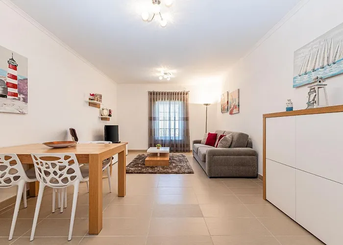 Rossio Sea View By Alzira *